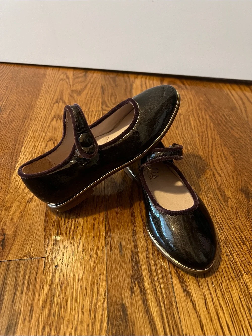 Toddler Girls Black Patent Mary Jane Dress Shoes with Strap